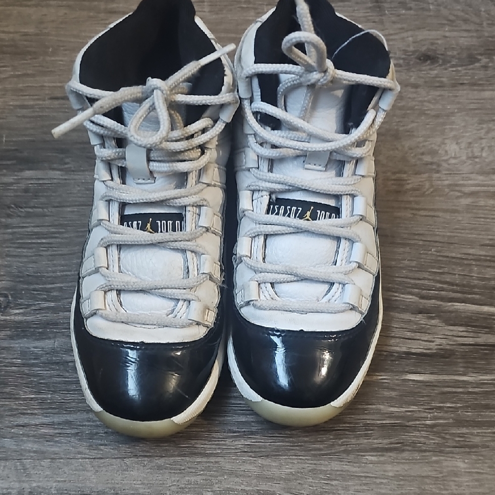Nike Kids Sneakers Black and White